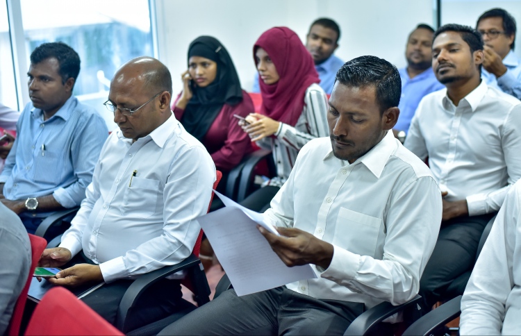 16 ވަކީލެއްގެ ސަސްޕެންޝަން އުވާލައިފި