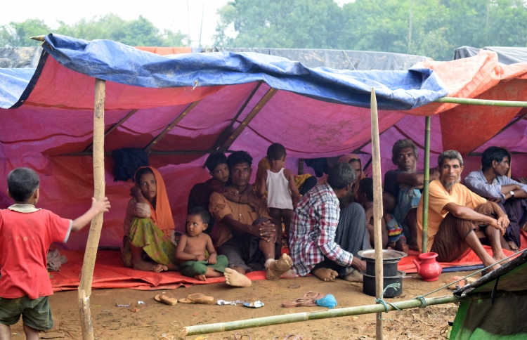 ރޮހިންޖާ އަށް އެހީވާ ޓެލެތޯނުން 11 މިލިއަން ރުފިޔާ