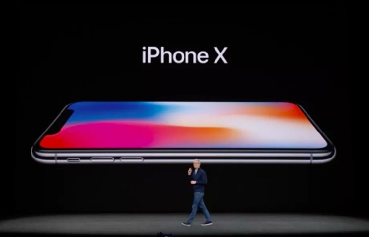 ބޮޑެތި ބަދަލުތަކާ އެކު އާ އައިފޯނުތައް ތައާރަފްކޮށްފި