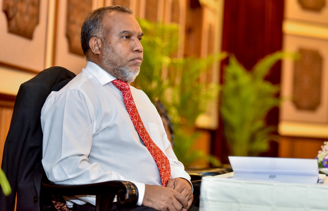 ބަނޑޮސް ރިސޯޓް: ސެޕްޓެމްބަރު 14، 2017- ފަނޑިޔާރުންގެ މަހާސިންތާގެ މިއަދުގެ ސެޝަންގައި ސުޕްރީމް ކޯޓުގެ ފަނޑިޔާރު އަބްދުﷲ އަރީފް ބައިވެރިވެވޑައިގަންނަވަނީ: މި މަހާސިންތާ ފެށުމުގެ ރަސްމިއްޔާތުގައި އުއްތަމަ ފަނޑިޔާރު އަބްދުﷲ ސައީދު ވިދާޅުވީ އިލެކްޓްރޯކިން ނިޒާމެއް މެދުވެރިކޮށް ކޯޓުތަކަށް މައްސަލަ ހުށަހެޅޭނެ ގޮތެއް ހެދުމުގެ މަސައްކަތް ކުރަމުން އަންނަ ކަމަށް.---ފޮޓޯ: ނިޝާން އަލީ/މިހާރު