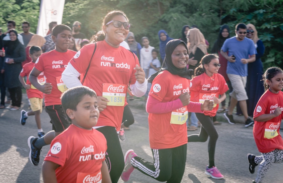 ހިތަދޫ، އައްޑޫ ސިޓީ (ސެޕްޓެމްބަރު 17) – ކޮކާކޯލާ ޓީއެފްޖީ "ރަން އިން އައްޑޫ" އިވެންޓުގެ ތެރެއިން. –ފޮޓޯ: އިބްރާހިމް އުޝާފަތު