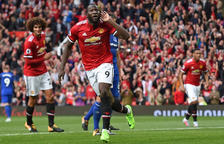 ލުކާކޫ - ރޫނީ އަށް ހާއްސަ މެޗުން ކުރިހޯދީ ޔުނައިޓެޑް