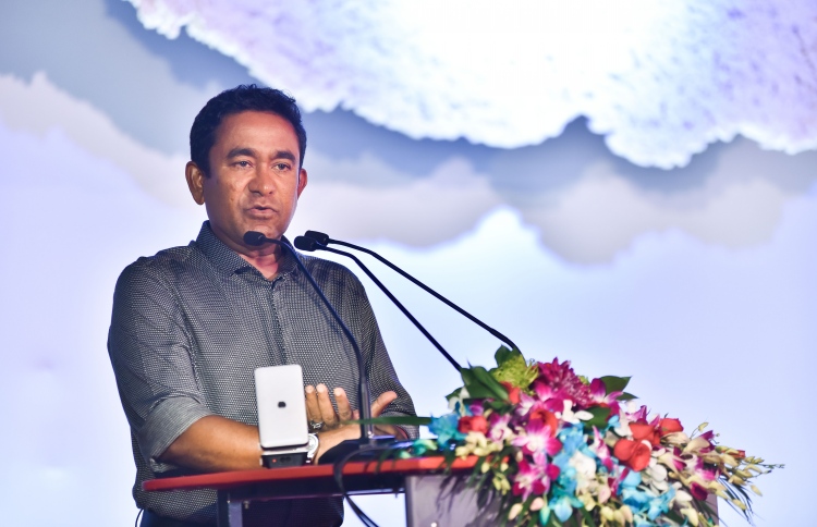 މަސައްކަތް ކުރަމުން ކިޔަވަން ދަސްކުރަން ޖެހޭ: ރައީސް