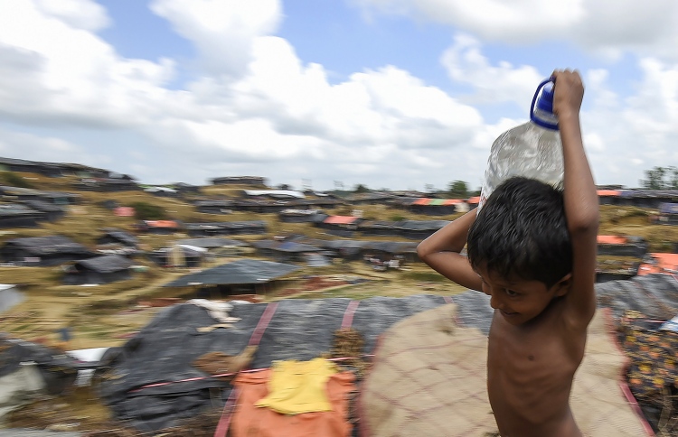 ރޮހިންޖާ ކޭމްޕްތަކުގައި ކޮލެރާ ފެތުރިދާނެ: ޑަބްލިއުއެޗްއޯ