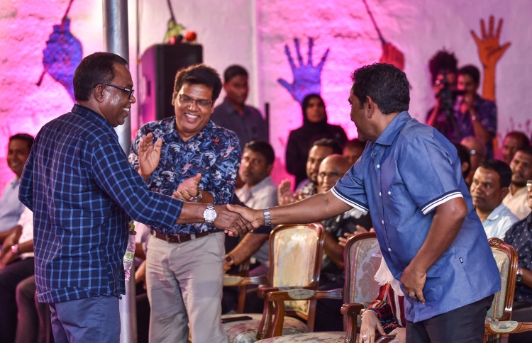 އަބްދުއްރަހީމްގެ ބޮޑެތި ފާޑުކިޔުންތަކެއް މައުމޫނަށް