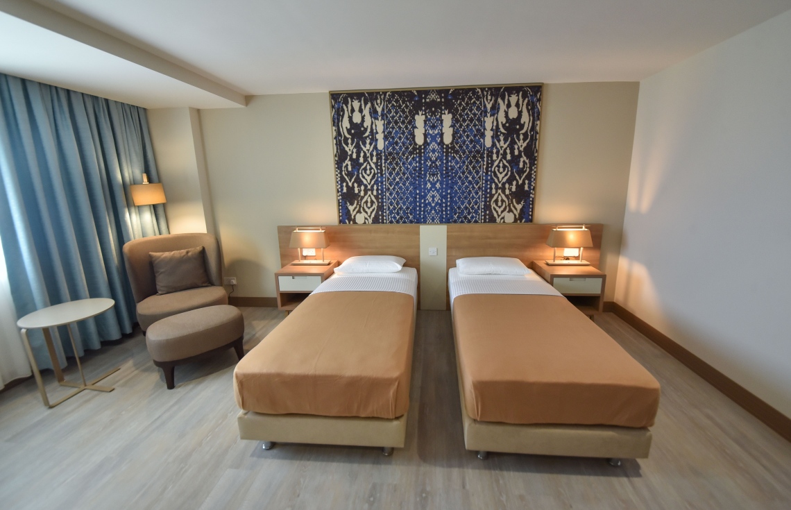 ހުޅުމާލެ: ސެޕްޓެމްބަރު 28، 2017- މަޝްހޫރު ވިޔަފާރިވެރިންތަކެއް ހިއްސާވާ ޓްރީ ޓޮޕް އިންވެސްޓްމަންޓުން ހުޅުމާލޭގައި އަލަށް ހެދި ޓްރީ ޓޮޕް ހޮސްޕިޓަލު އިމާރާތްކުރުމުގެ ހުރިހާ މަސައްކަތެއް ނިމި ހުޅުވަން ތައްޔާރުވެފައި.---ފޮޓޯ: ހުސެއިން ވަހީދު/މިހާރު