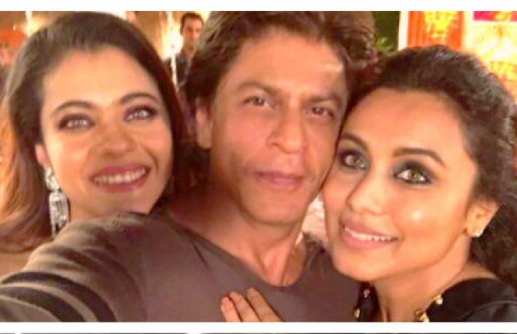 ރާނީ އާއި ކާޖޮލް އެކުވެރި ކުރެވުނީ ޝާހްރުކަށް