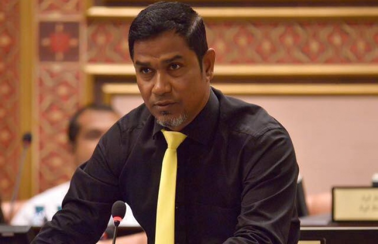 މެމްބަރު ނާޒިމަށް ވެސް ފުލުހަށް ހާޒިރުވުމުގެ ޗިޓު