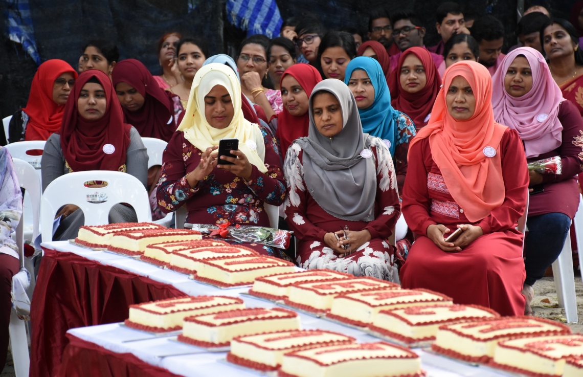 މާލެ: އޮކްޓޯބަރު 5، 2017: ބ. އަތޮޅު މަރުކަޒުގައި ޓީޗަރުންގެ ދުވަސް ފާހަގަ ކުރުމުގެ ގޮތުން ބޭއްވި ހާއްސަ ހަރަކާތްތަކުގައި ތައްޔާރުކޮށްފައިވާ ކޭކުތަކެއް.-- ފޮޓޯ: ތޯރިގް