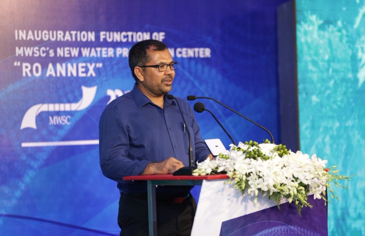 ފެނުގެ އަގު ދަށްކުރެވޭނީ ހިއްސާ ބަދަލުކޮށްގެން: ޒަމީރު