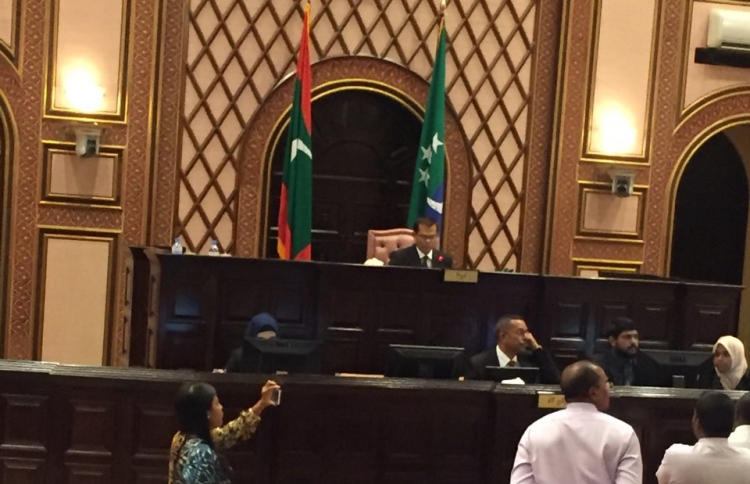 ހަވާލު ކުރީ ރިޔާސަތުގައި ފެންސްޖެހުން އެކަނި: މޫސަ