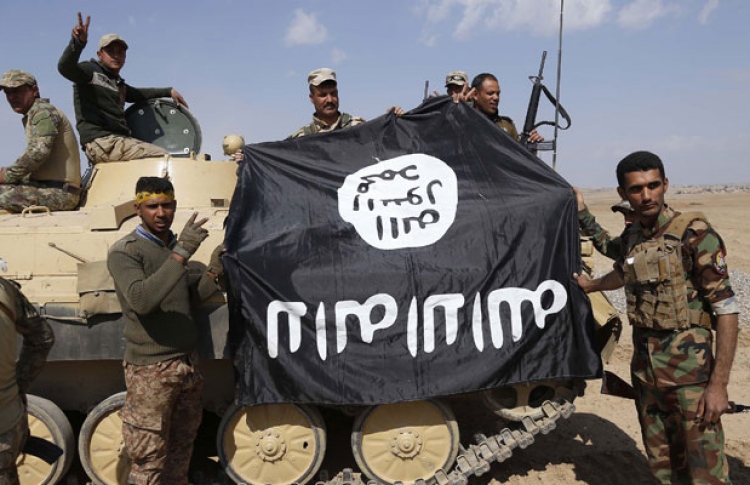 އައިއެސްގެ ހަނގުރާމަވެރިން ތަމްރީން ކުރަނީ އެމެރިކާ