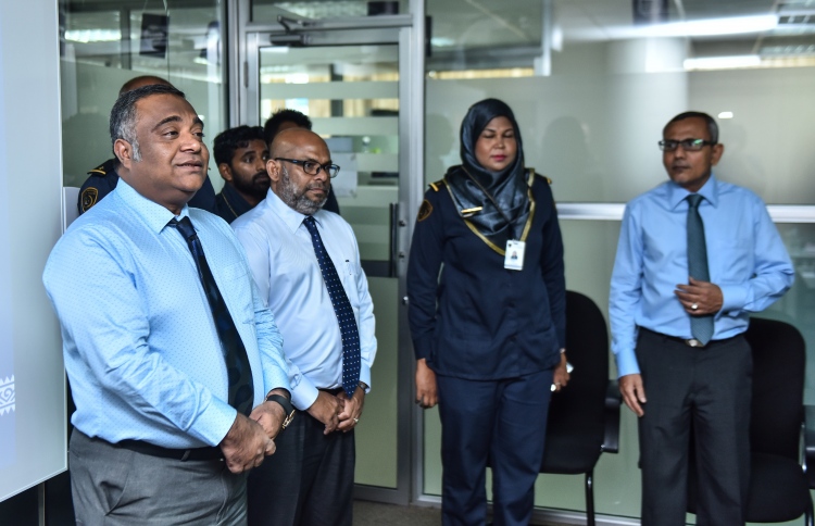 ޕާސްޕޯޓު ކާޑަށް އެދޭ ފޯމު އަންގާރަ ދުވަހު ދޫކުރަނީ