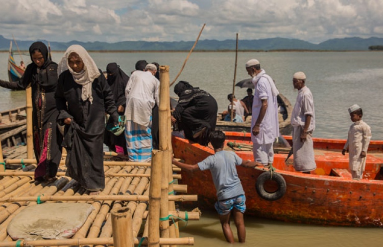 މިއަންމާ އަށް ފިޔަވަޅު އަޅަން ޖެހޭ: އެމެރިކާގެ ކޮންގްރެސް