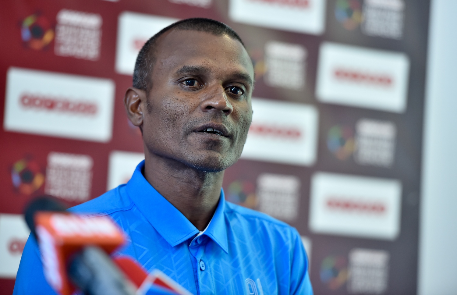 ނޫސްވެރިންގެ ބައްދަލުވުމުގެ ތެރެއިން ސަމްޕަތު ވާހަކަ ދައްކަނީ. -- ފޮޓޯ: ނިޝާން އަލީ/ މިހާރު