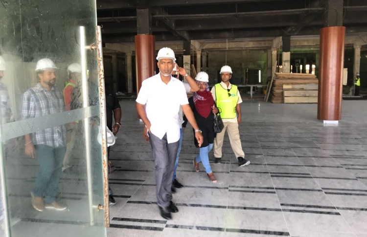 މާލޭން ނުލިބޭ ސިއްހީ ފަރުވާ އައްޑޫން ލިބޭނެ: މުއިއްޒު