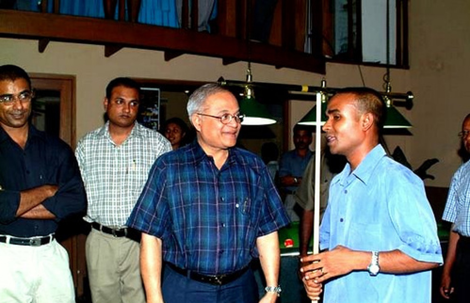 ކުރީގެ ރައީސް މައުމޫނާއެކު ކުޑަ ސައްޕެ: މައުމޫންގެ ދައުރުގެ ފަހު ދުވަސްތަކުގައި ސަރުކާރަށް އެންމެ ބޮޑަށް ޕްރެޝަރަކަށް ވެފައި އޮތީ ސައްޕެ ހިންގި ދިވެހި އޮބްޒާވާ.