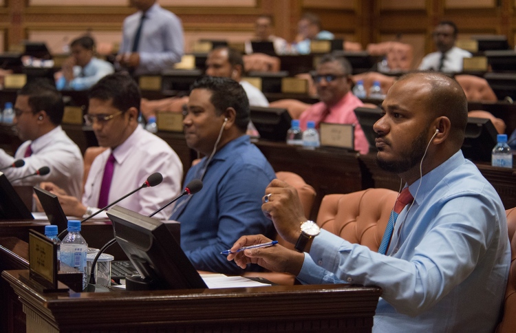 ސަޕްލިމެންޓްރީ ބަޖެޓަށް ބަހުސް ކުރުން މާދަމާ