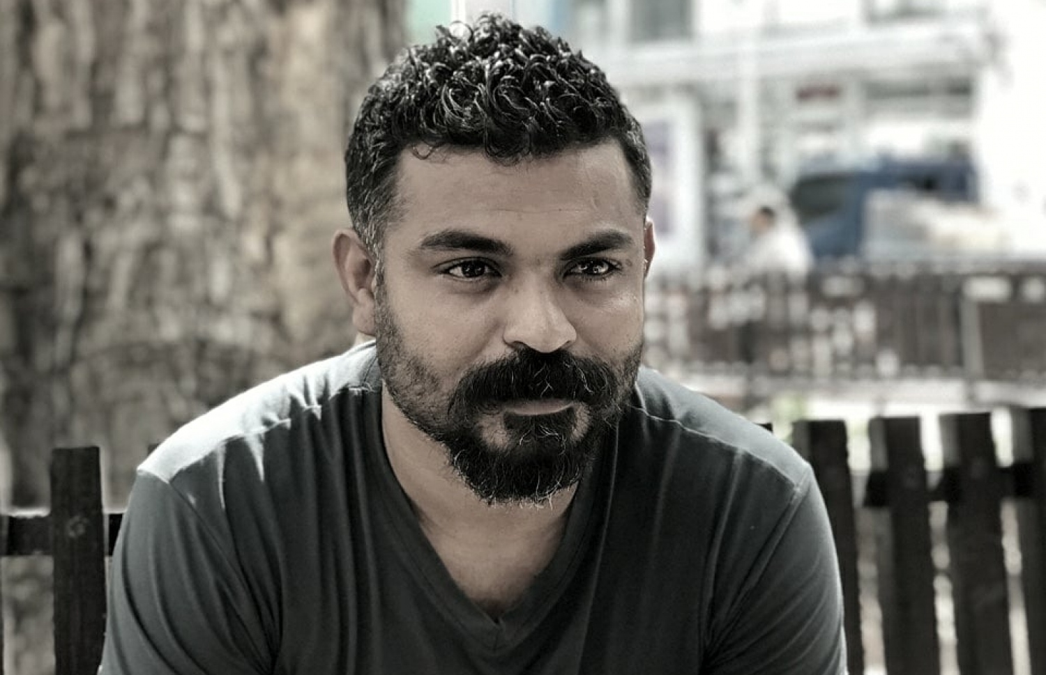 ރަވީ: ފިލްމީ ދާއިރާގެ ކުރިމަގަށް ރަވީ ކަހަލަ ޑައިރެކްޓަރުން ބޭނުންވޭ.