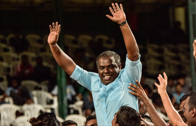 މޯހަންގެ ޖަވާބު: "މިއީ އަހަރެން ކޮށްދޭ ހިދުމަތެއް"