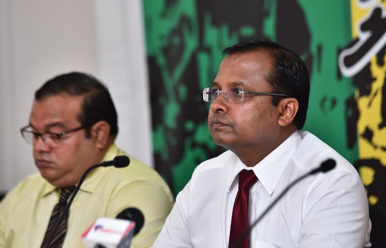 ރިޔާޒަށް ފަހުން ކުރި ދައުވާގެ ޝަރީއަތް މާދަމާ ފަށަނީ