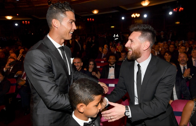 މެސީއާ އެއްވަރުގެ މުސާރައެއް ރޮނާލްޑޯ އަށް ދެނީ