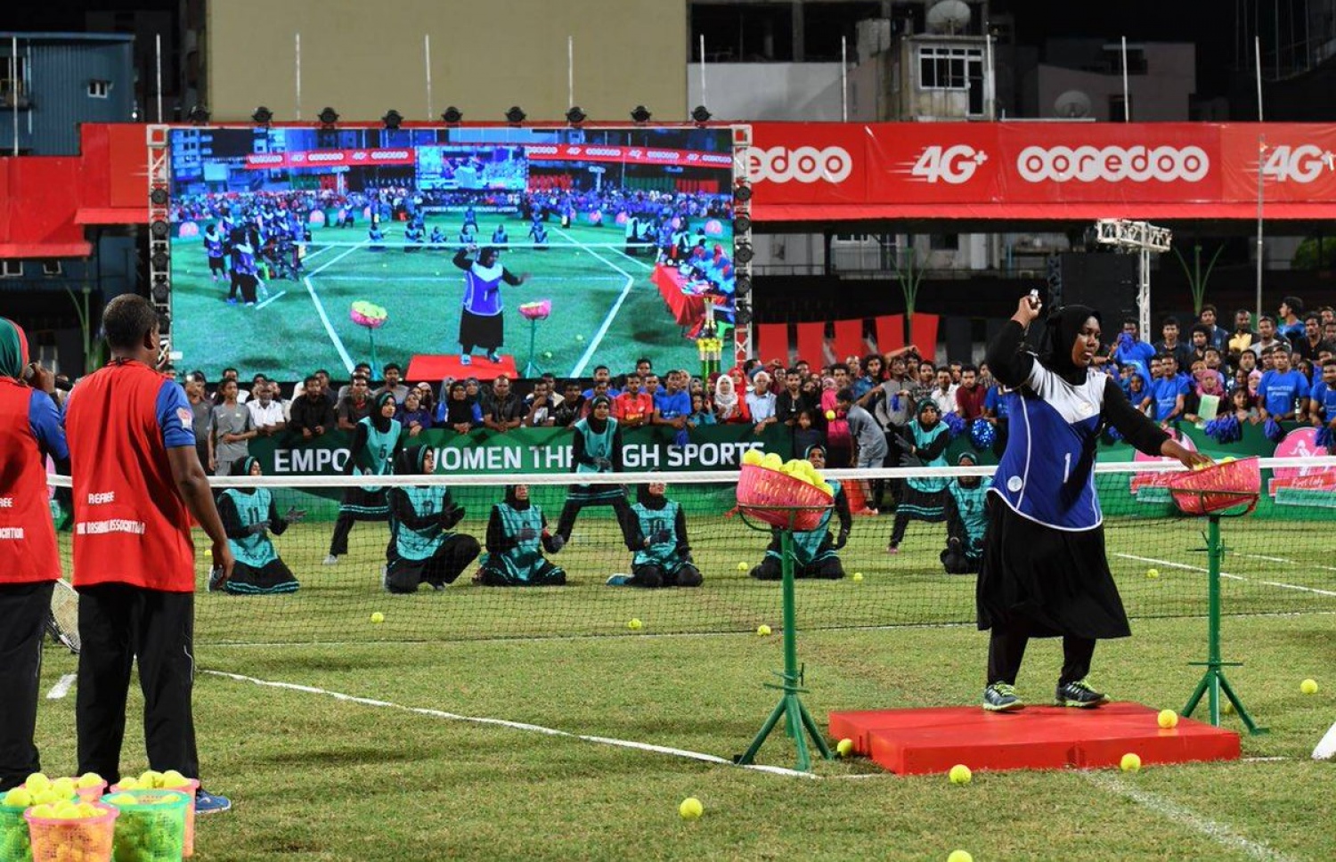 ރޭ ކުރިއަށްގެންދިޔަ ފަސްޓް ލޭޑީ ބަށީ ޗެލެންޖުގެ ފައިނަލް މެޗުގައި ފީއަލީ ޓީމު ކުޅެނީ.-- ފޮޓޯ: އަސުރުމާ