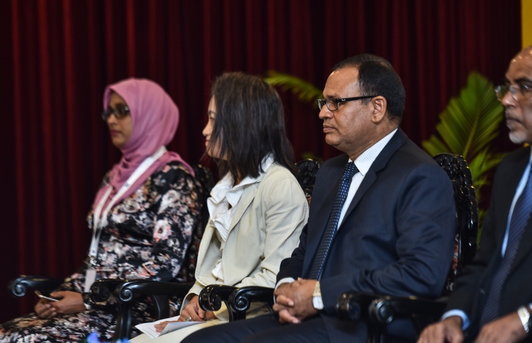 ތިމާވެއްޓަށް ލިބޭ ގެއްލުންތަކަށް ސަމާލުކަން ދޭންޖެހޭ