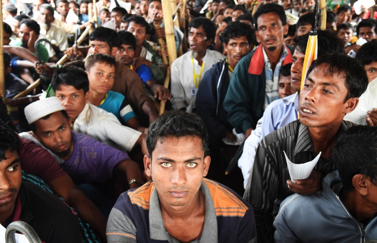 ރެފިއުޖީ އެހީގެ ގޮތުގައި ބަންގާޅަށް 400 މިލިއަން ޑޮލަރު