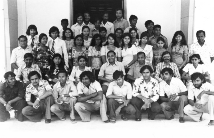 އަޑުގެ ހިދުމަތްތެރިޔާ ރަޝީދާ ނައީމް އަވަހާރަވެއްޖެ