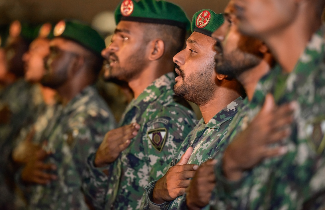 ނަސްރުގެ ދުވަހުގެ މުނާސަބަތުގައި ކަޅުތުއްކަލާ ކޮށީގައި ސިފައިން ބޭއްވި ހާާއްސަ ޖަލްސާގައި ސިފައިން ބައިވެރިވަނީ. -- ފޮޓޯ: ނިޝާން އަލީ/މިހާރު