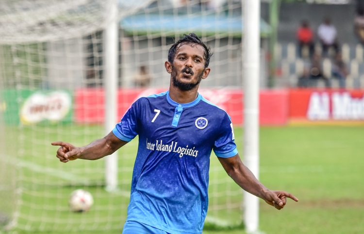 ނިއު ފަސް ބެލުމެއް ނެތި ލީގު ޗެމްޕިއަންކަމާ ގާތަށް