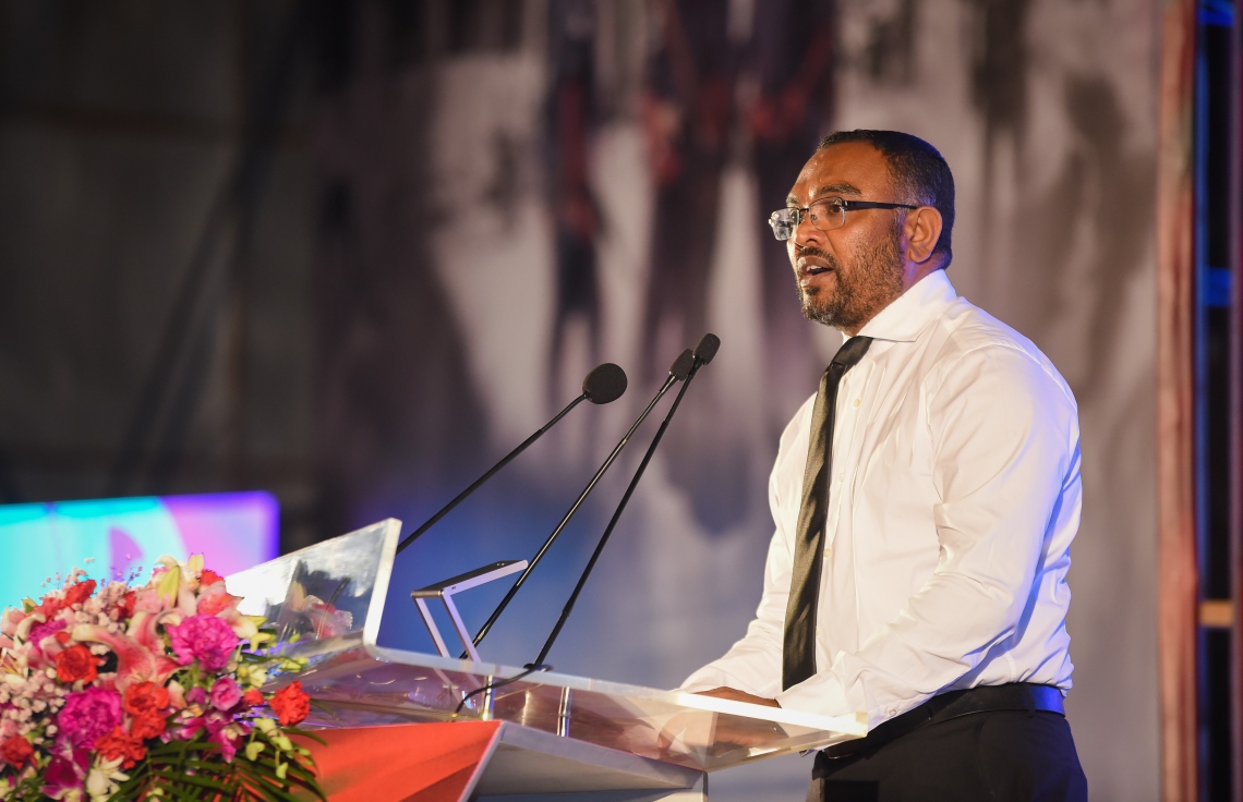 މާލެ: ނޮވެމްބަރު 9، 2017- "އަސްތާ" ގެ ނަމުގައި ޕީޕީއެމުން ބޭއްވި ޖަލްސާގައި ކެލާ ދާއިރާގެ މެމްބަރު އަލީ އާރިފް ވާހަކަ ދައްކަވަނީ.---ފޮޓޯ: ނިޝާން އަލީ/މިހާރު