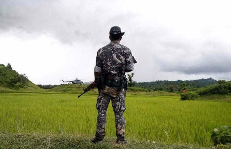 ރަކީންގައި ހުރި މިއަންމާ ސިފައިންގެ ޖެނެރަލް ވަކިކޮށްފި