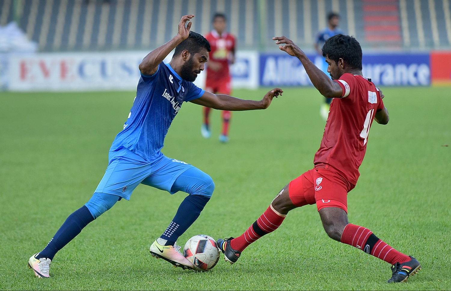 ނިއުގެ ދަގަނޑޭ (ވ) ހުއްޓުވަން ޓީސީގެ ބެންޖޯ މަސައްކަތް ކުރަނީ.-- ފޮޓޯ: ނިޝާން އަލީ/ މިހާރު