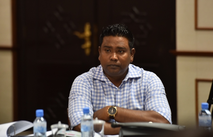 ފައިސާ ގޯނީގެ ވާހަކަ އެންމެ ފަހުން ވީ "ޖިހާދަކަށް"