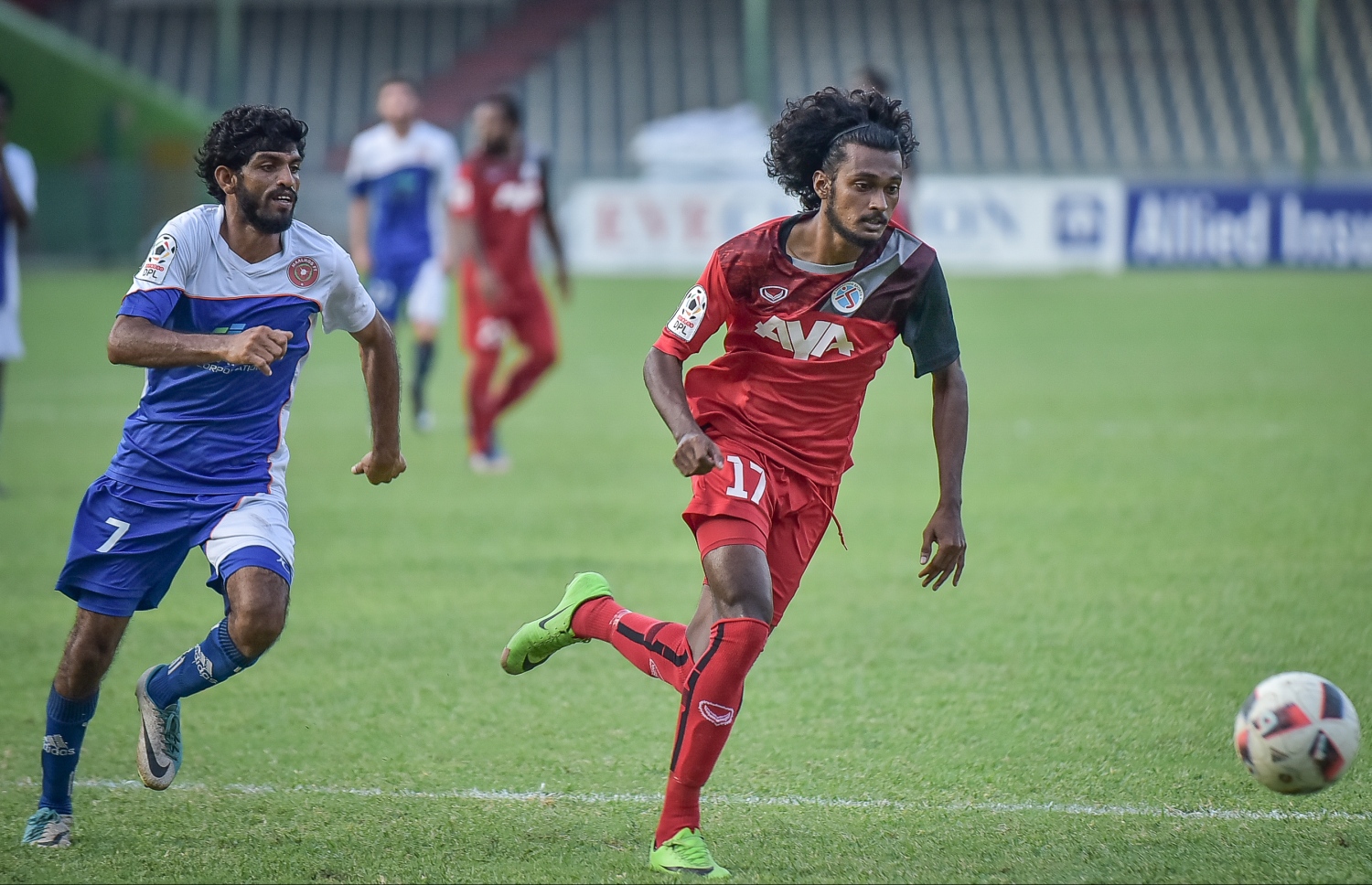 ތިނަދޫގެ ރިސްވާން (ކ) ބޯޅަ ހިފައިގެންދަނީ.-- ފޮޓޯ: ނިޝާން އަލީ/ މިހާރު