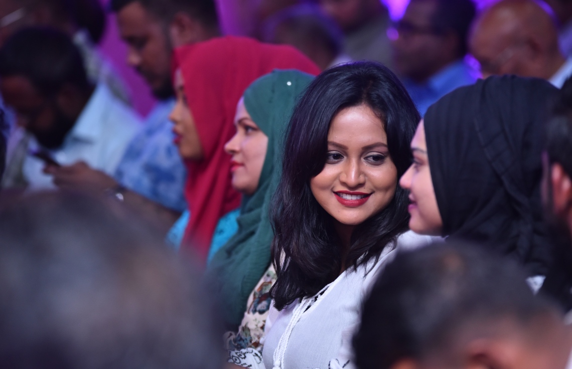 މާލެ: ނޮވެމްބަރު 21، 2017- ޕީޕީއެމުން މިރޭ ބޭއްވި ޖަލްސާގައި ބައިވެރިވި ބައެއް މީހުން.---ފޮޓޯ: ހުސެއިން ވަހީދު/މިހާރު