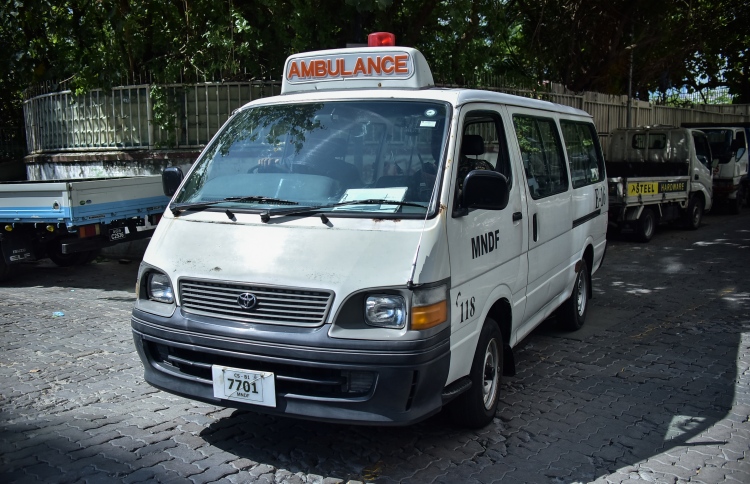 ފަންސާހަކަށް ރަށުގެ އެމްބިއުލާންސް އޮތީ ހަލާކުވެފައި!