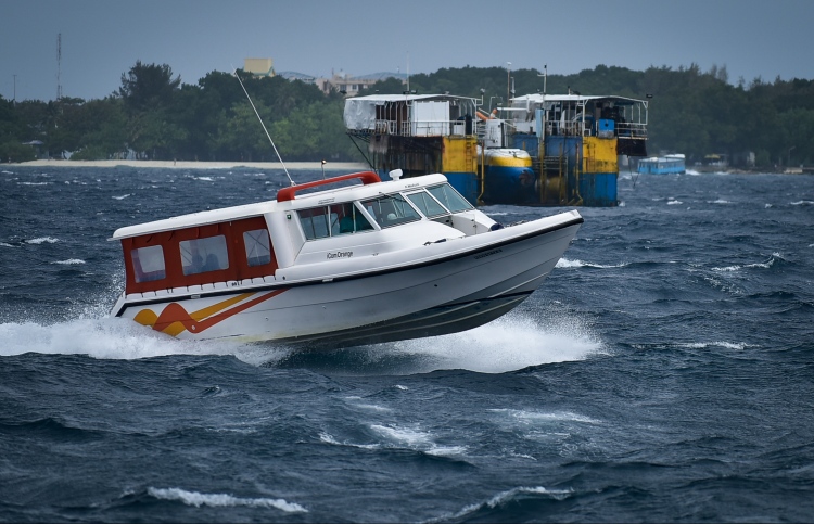 ކޯސްޓް ގާޑުގެ ހަތް އުޅަނދެއް އެކި ސަރަހައްދުގައި