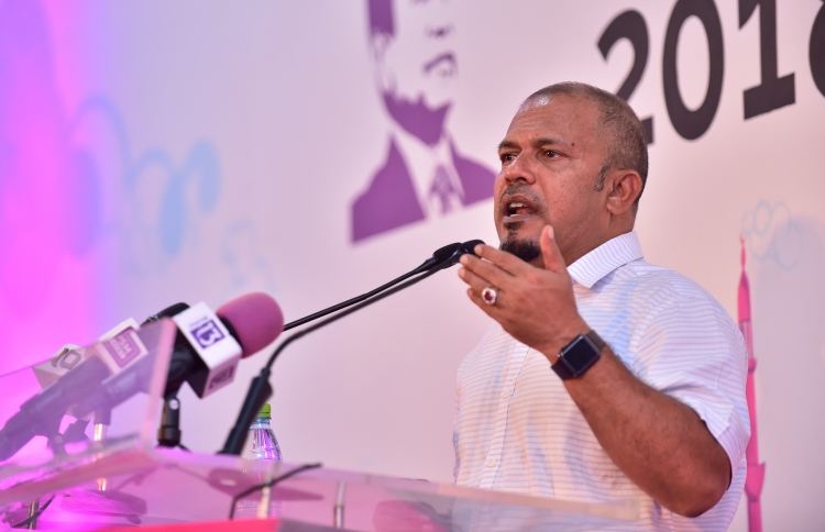 އިދިކޮޅު ޕާޓީއެއް ނެތުމުގެ ކަންބޮޑުވުން ފާޅުކުރައްވައިފި