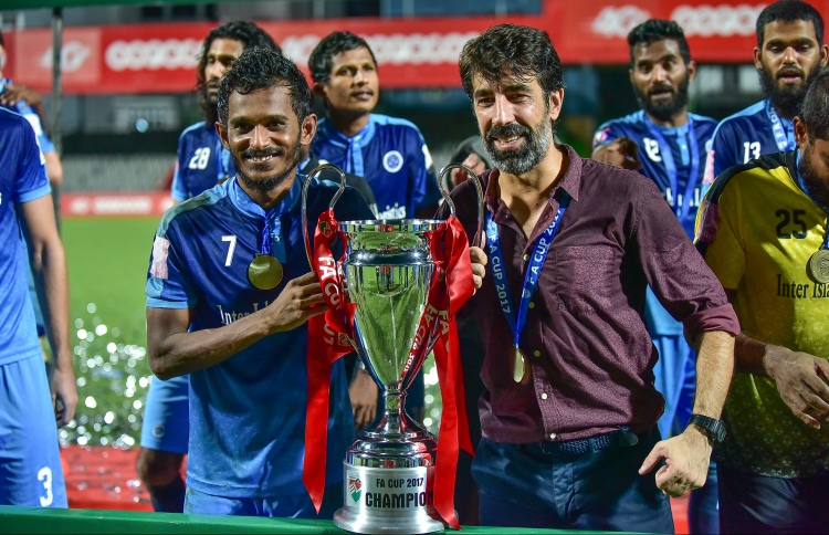 ނިއުގެ ތަފާތަކީ ކުޅުންތެރިން ކުރާ ހިތްވަރު: އޮސްކާ