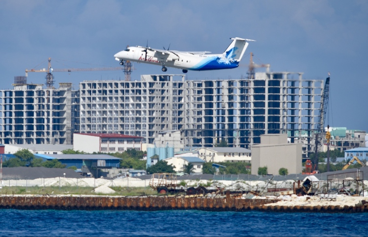 އާ ރަންވޭ: ދަތި އުނދަގޫތައް މާޒީގެ ތެރެއަށް