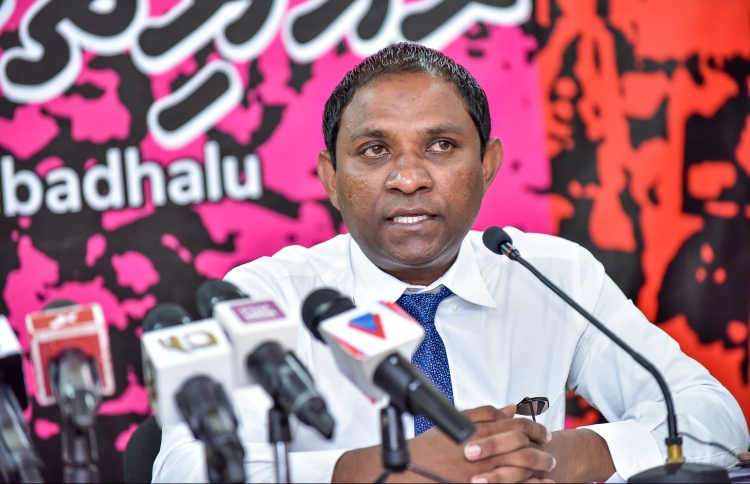 ސައުދަށް ކުރާ ޓެރަރިޒަމްގެ ދައުވާ އަޑުއެހުމެއް މާދަމާ