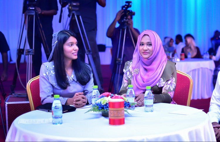 ކަރަންޓުގެ އަގު އެއްވަރަކަށް ހެދުމުން ތައުރީފުކޮށްފި