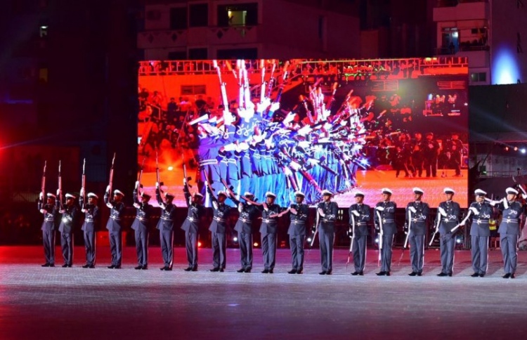 ޔޫކޭ ކުންފުންޏަކަށް މަސައްކަތް ދިނުމުގައި ކޮރަޕްޝަން!