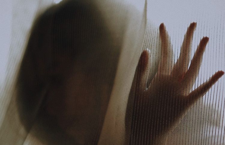 ދެބަސްވާ ހިނދު ދެމަފިރިން ދަމަހައްޓަން ޖެހޭ މިންގަނޑުތައް