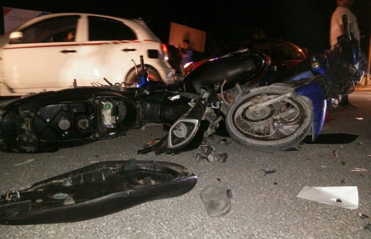 ފުވައްމުލަކުގަ އެކްސިޑެންޓްވެ ތިން މީހަކަށް އަނިޔާވެއްޖެ