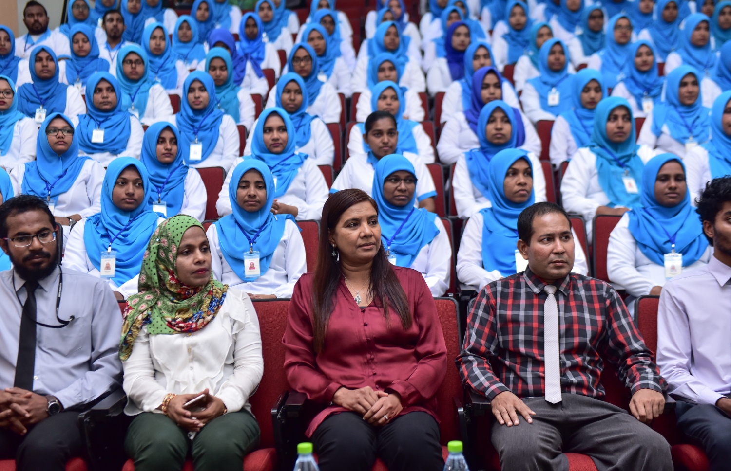 މާދަމާ އިންޑިޔާ އަށް ފުރާ ނަރުހުންނާ ބައްދަލުކުރަން މިއަދު ބޭއްވި ރަސްމިއްޔާތުގައި އެޑިއުކޭޝަން މިިނިސްޓަރު ޑރ. އާއިޝަތު ޝިހާމް (މ) އަދި ޓިވެޓުގެ ސީއީއޯ ޑރ. ހަންނާން (ކ) ބައިވެރިވެވަޑައިގަންނަވަނީ.-- ފޮޓޯ: ހުސެއިން ވަހީދު/ މިހާރު