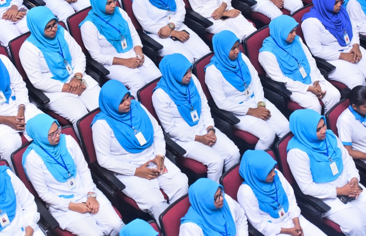 އިތުރު ތަމްރީނު ހޯދުމަށް 106 ނަރުހަކު އިންޑިޔާއަށް